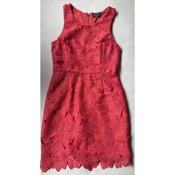 ASTR The Label Coral Sleeveless Lace Sheath Dress - Medium - Picture 2 of 7